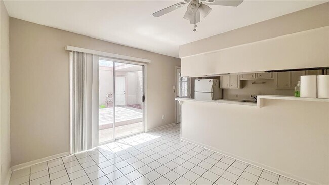 Building Photo - 13 River Creek Way