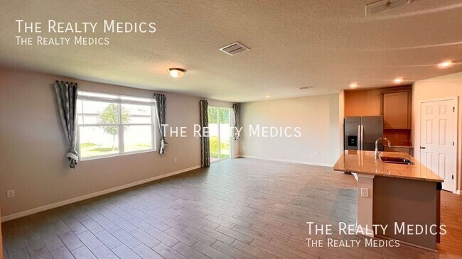 Building Photo - 702 Alta Vista Ct