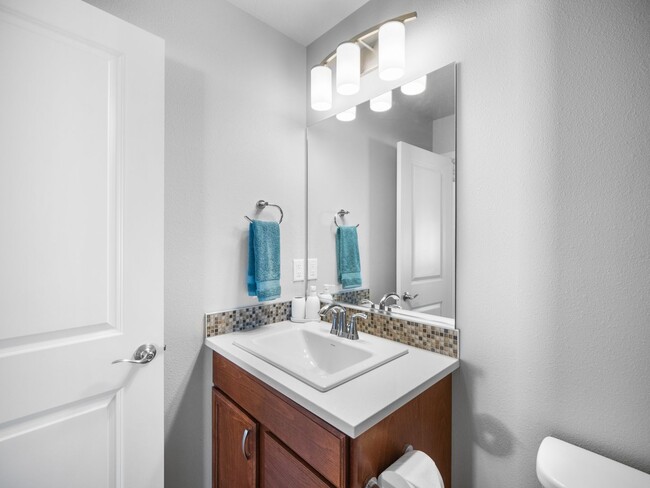 Building Photo - 3 bedroom/2 bathroom home in Spokane Valley