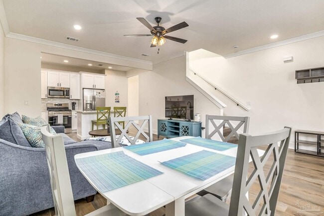 Building Photo - 520 N De Villiers St