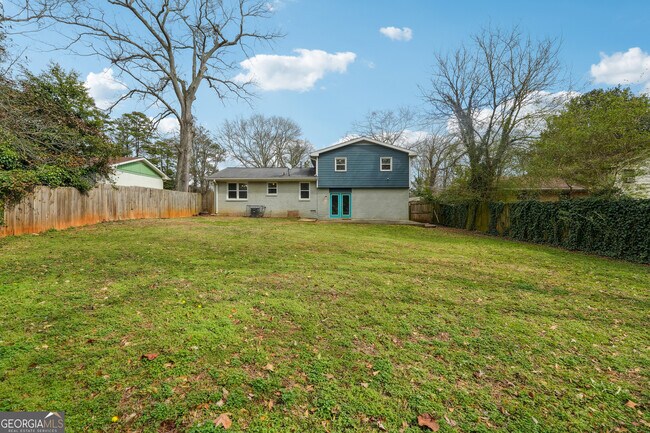 Building Photo - 2235 Emerald Springs Dr