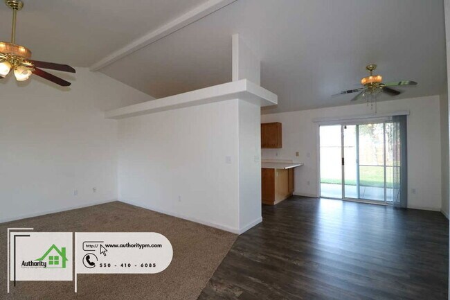Building Photo - 2928 Salmonberry Dr