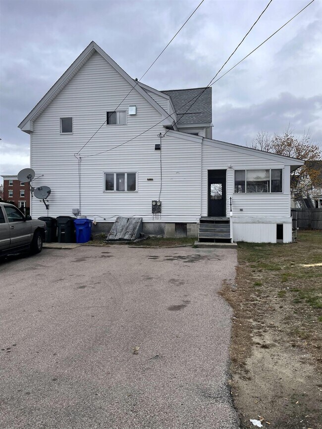 Building Photo - 804 Beech St