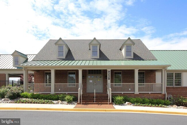 Building Photo - 3611 Sprigg St S