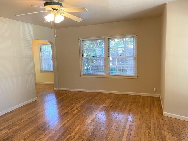 Building Photo - 337 W 1st Ave