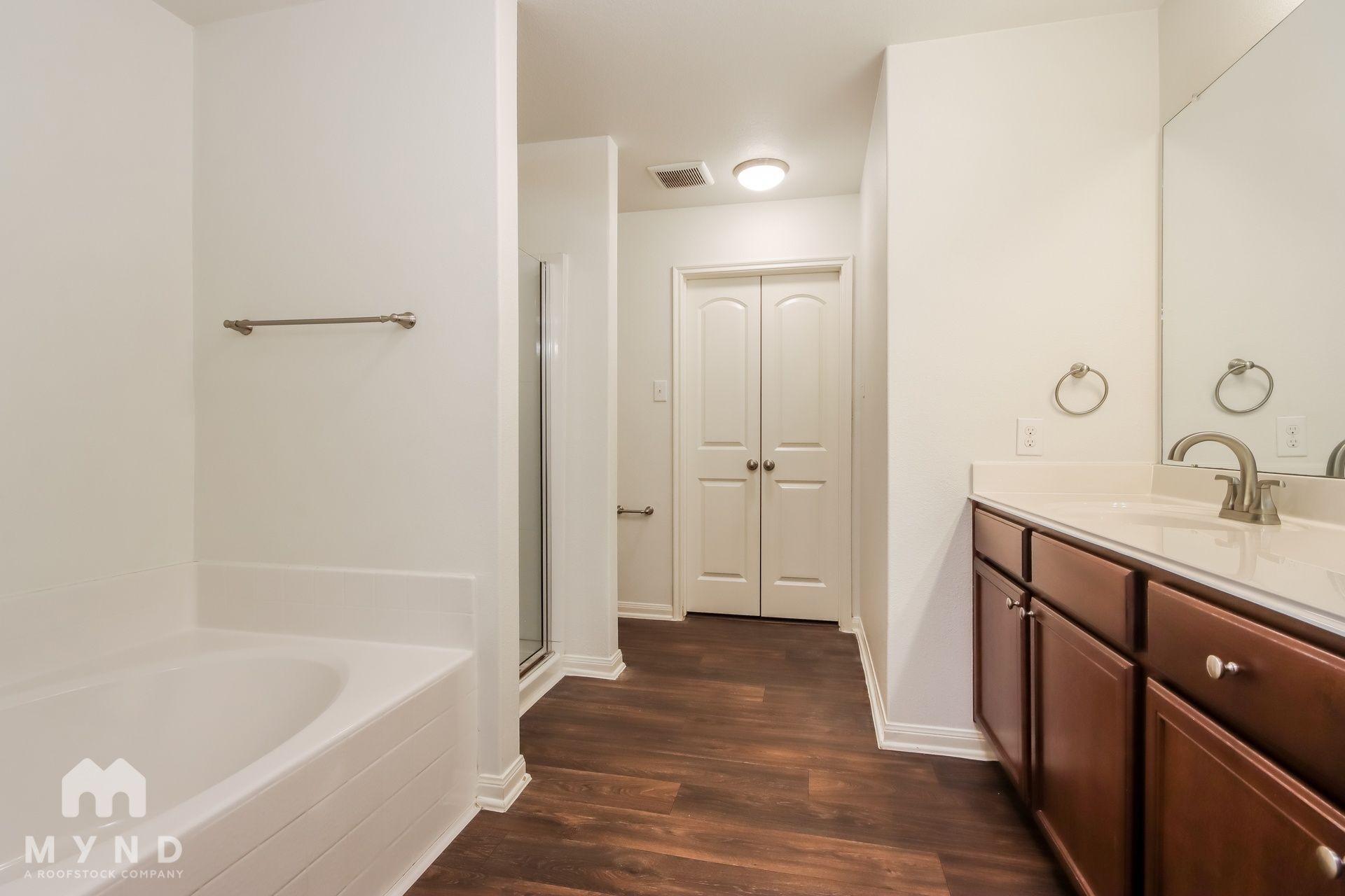 Building Photo - 15911 Newport Pl