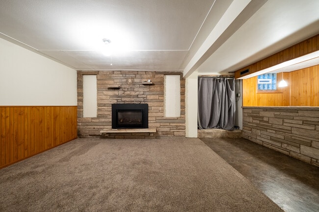 Building Photo - 4689 Morris Ln