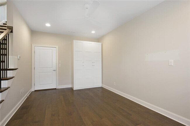 Building Photo - 4231 Deming Cir