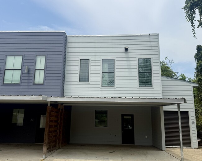 Building Photo - 3535 Knight Ln