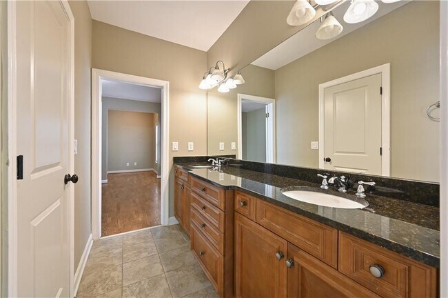 Building Photo - 4522 Gateway Ct