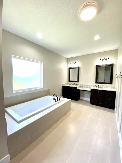 Master Bath - 6398 Antigone Cir