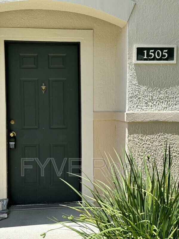 Building Photo - 897 Fording Island Rd
