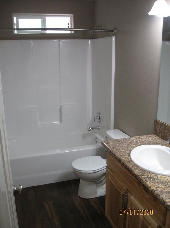 Building Photo - Must See 3 Bedroom with Fenced Yard!