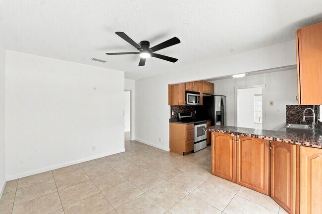 Building Photo - 3310 NW 90th Ave