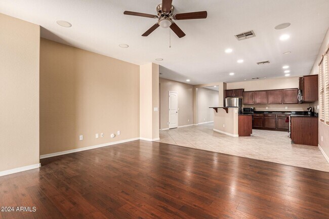 Building Photo - 4706 S Twinleaf Dr