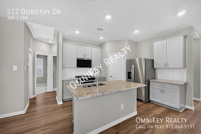 Building Photo - 512 Dorothy Dr