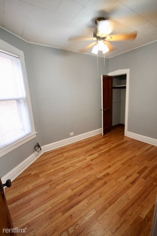 Building Photo - 3913 N St Louis Ave