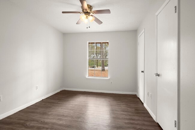 Building Photo - 3699 Piney Point Rd