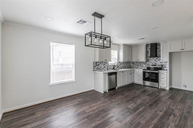 Building Photo - 2208 Gurley Ave