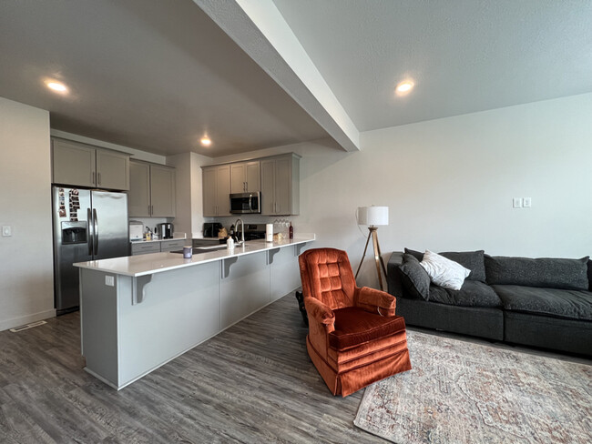 Building Photo - 3729 Soft Whisper Wy