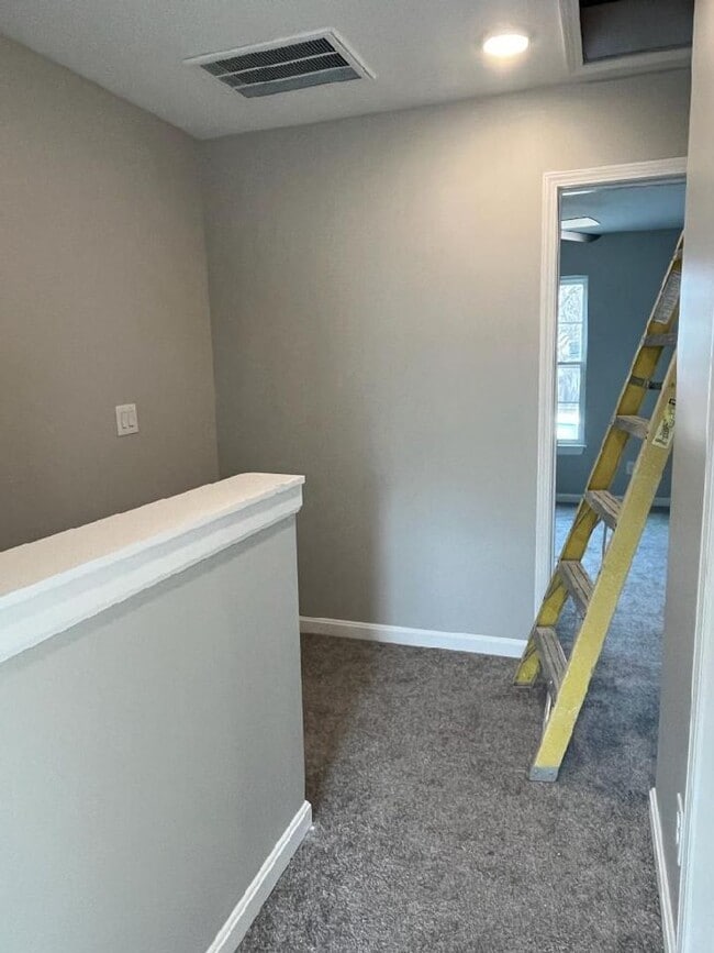 Building Photo - Shelby Park 3 bed 1.5 bath New Construction !
