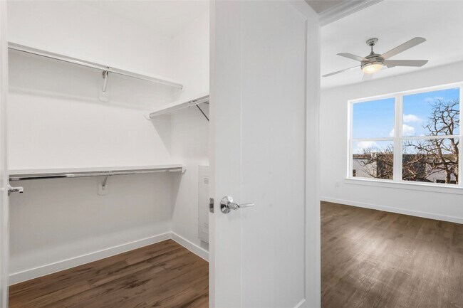 Building Photo - 4801 Springdale Rd