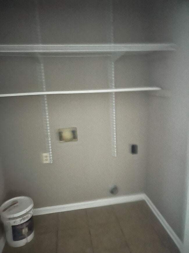 Building Photo - NOW AVAILABLE!!  Beautiful 2 bed 2 bath with a lake view