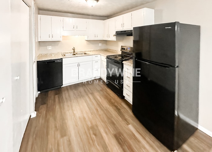 Building Photo - 3005 Forestside Ln