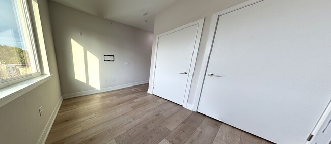 Building Photo - 2526 N 9th St