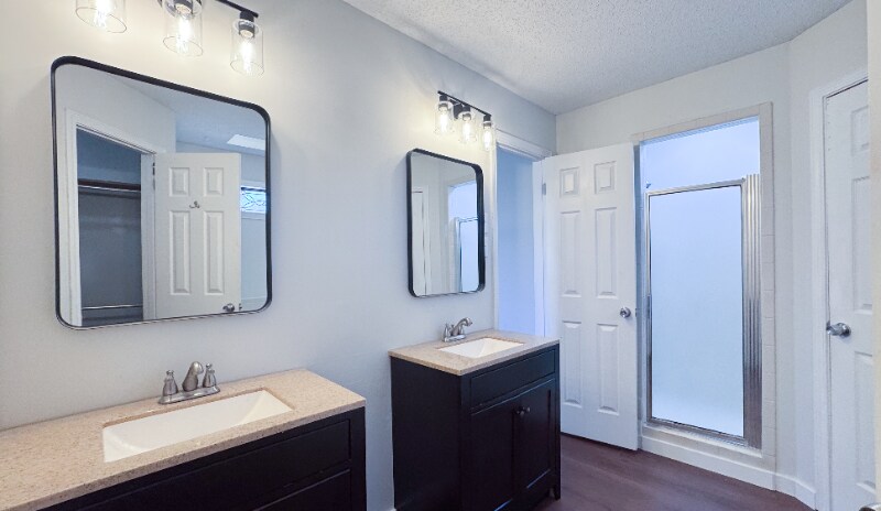 Building Photo - 6641 Blue Spruce Dr