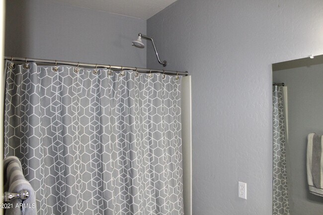 Building Photo - 399 E Goldmine Ct