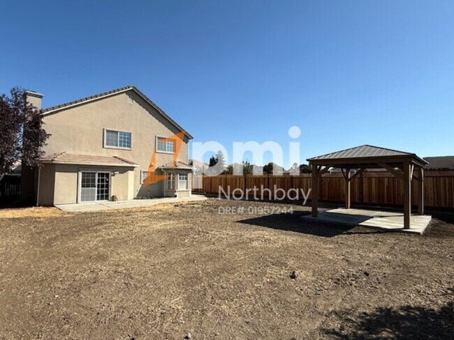 Building Photo - 893 Deerfield Pl