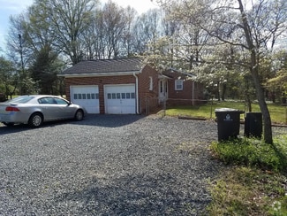 Building Photo - 4427 Kernersville Rd