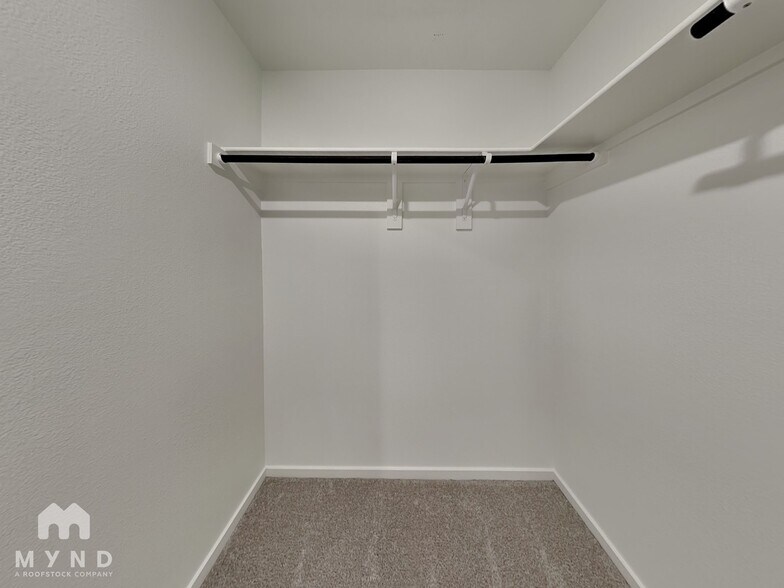 Building Photo - 2049 Belgian Dr