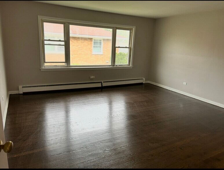 Building Photo - 1039 David Dr