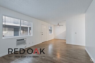 Building Photo - Stunning One Bedroom with Air Conditioning...