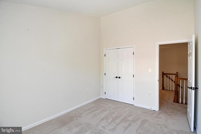 Building Photo - 301 Hillwood Ave