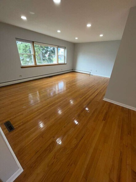 Building Photo - 1215 Westchester Blvd