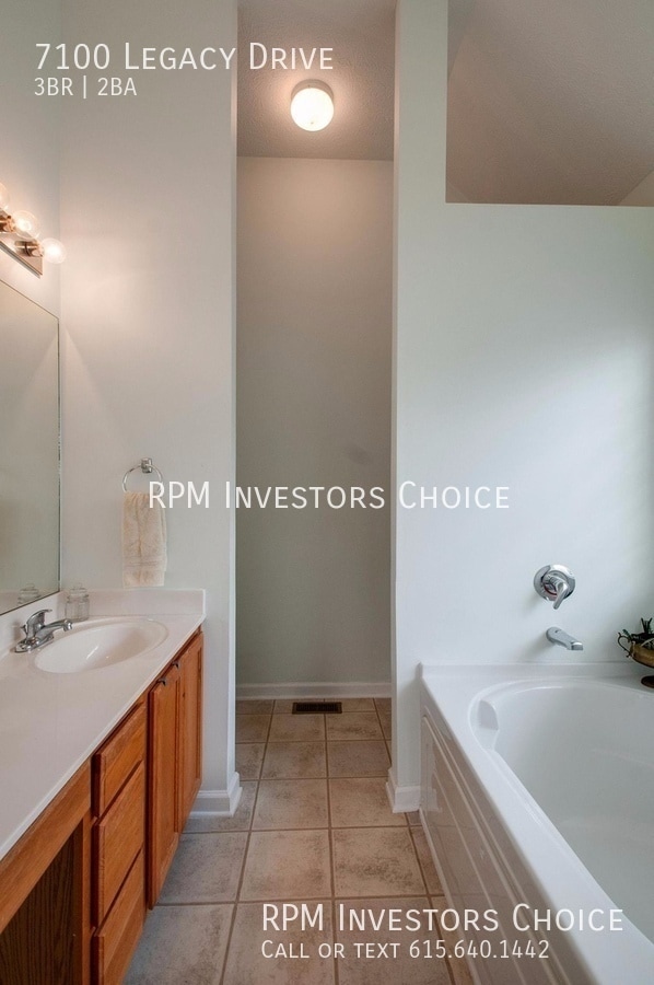 Building Photo - 7100 Legacy Dr