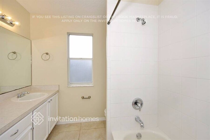 Building Photo - 422 Downing Cir