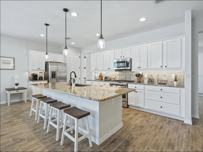 Building Photo - 5552 NW 40th Loop