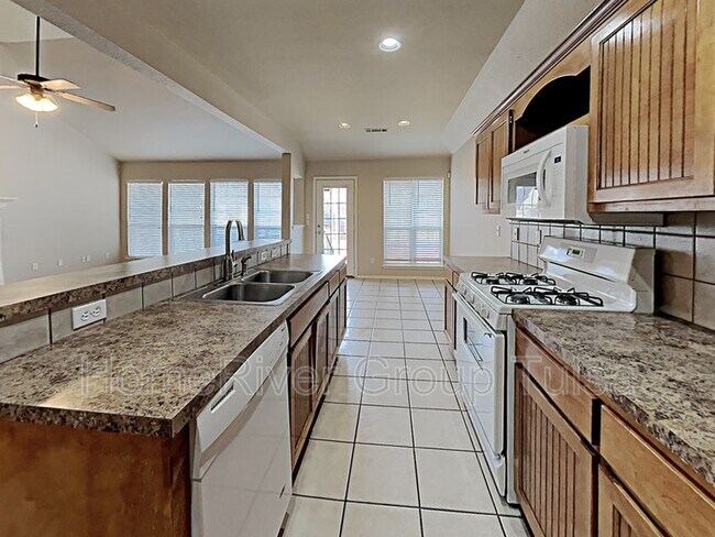 Building Photo - 3710 N Ironwood Pl