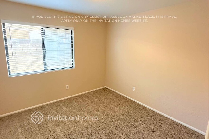 Building Photo - 3127 W Donald Dr