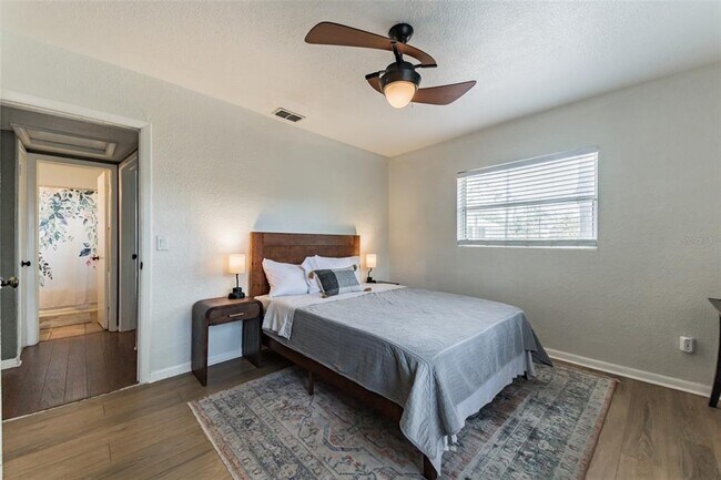 Building Photo - 418 Lebeau St