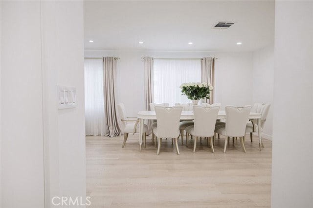 Building Photo - 7306 Farmdale Ave