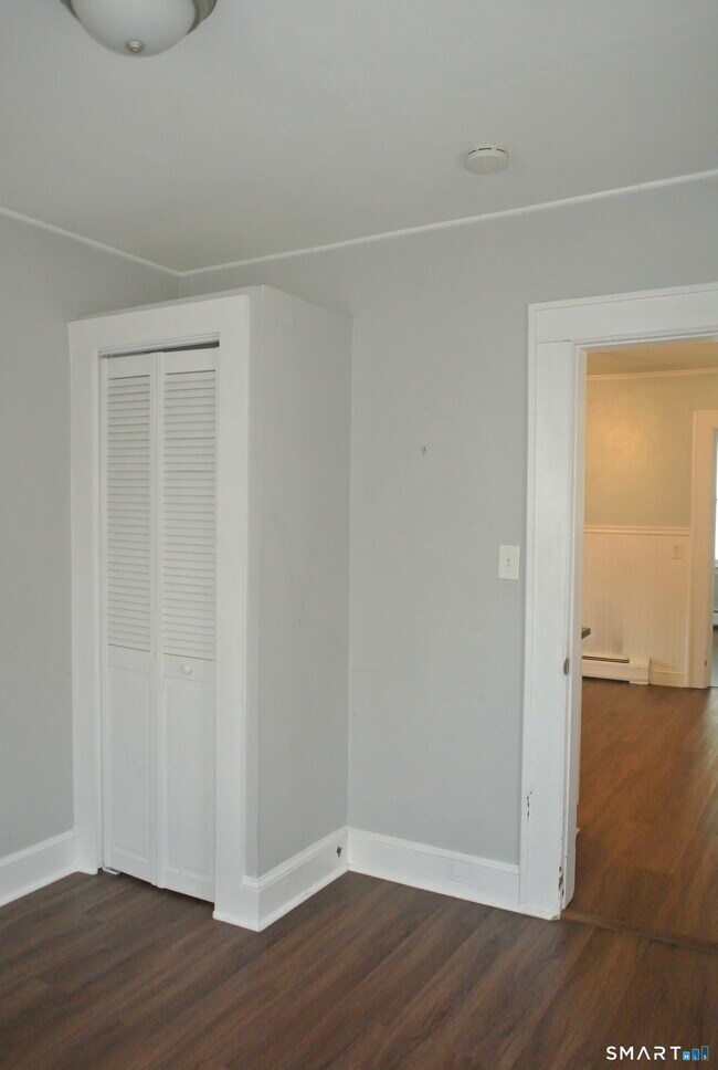 Building Photo - 115 Maltby St