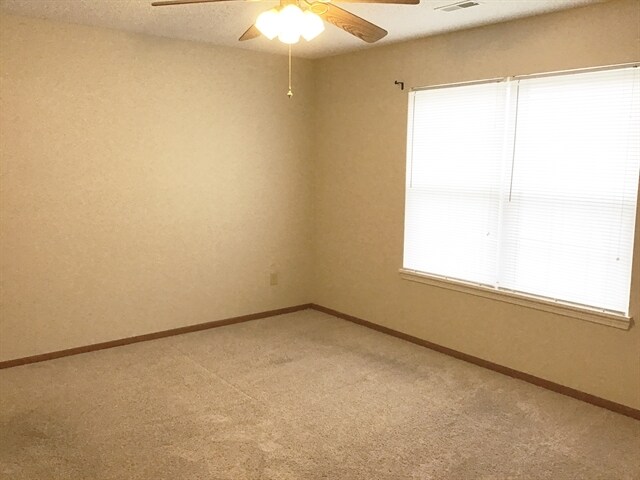 Building Photo - 8539 Coralberry Ln