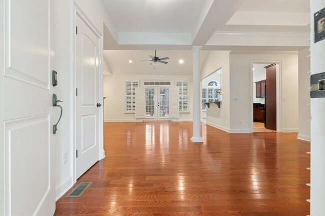 Building Photo - 108 Hammerstone Cir