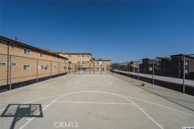 Building Photo - 3220 Altura Ave