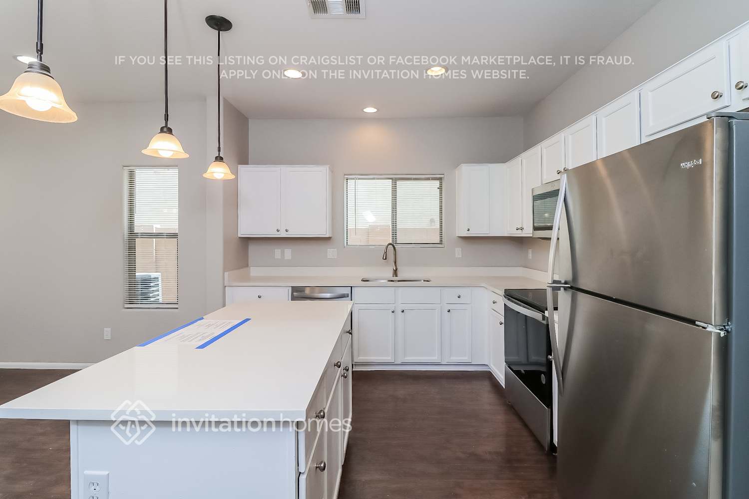 Building Photo - 22008 W Hadley St